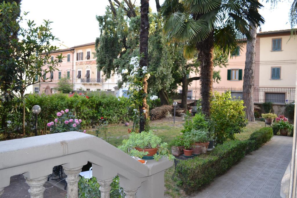 Cosetta Guest House Черталдо Стая снимка