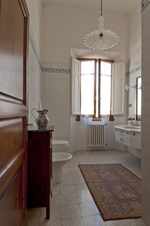 Cosetta Guest House Черталдо Екстериор снимка