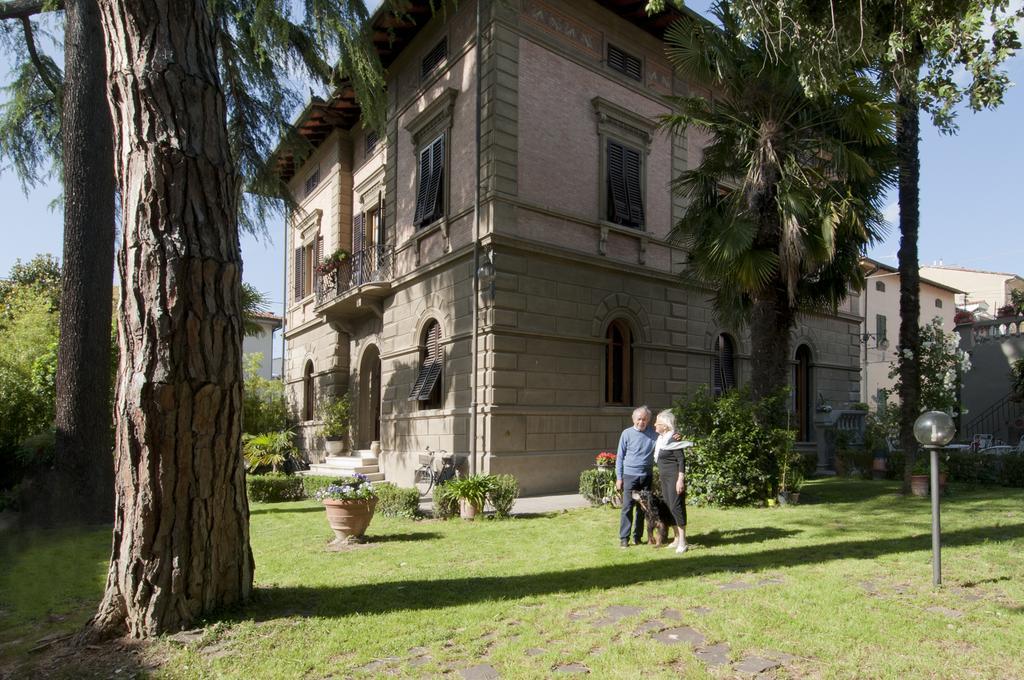Cosetta Guest House Черталдо Екстериор снимка