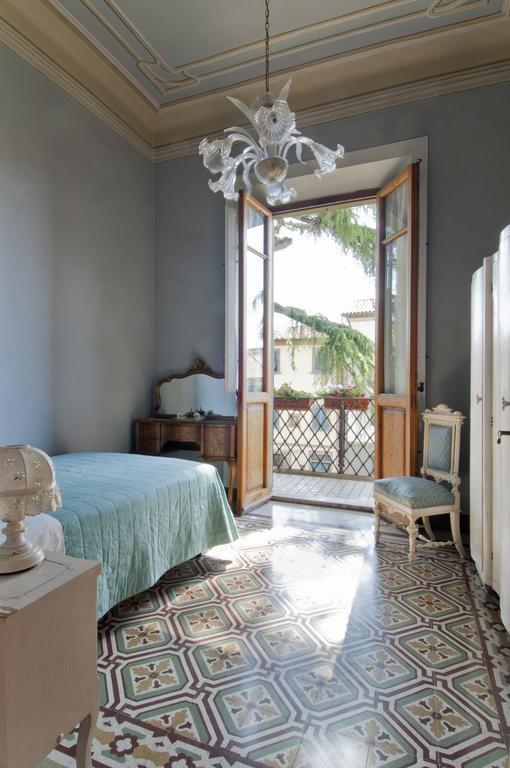 Cosetta Guest House Черталдо Екстериор снимка