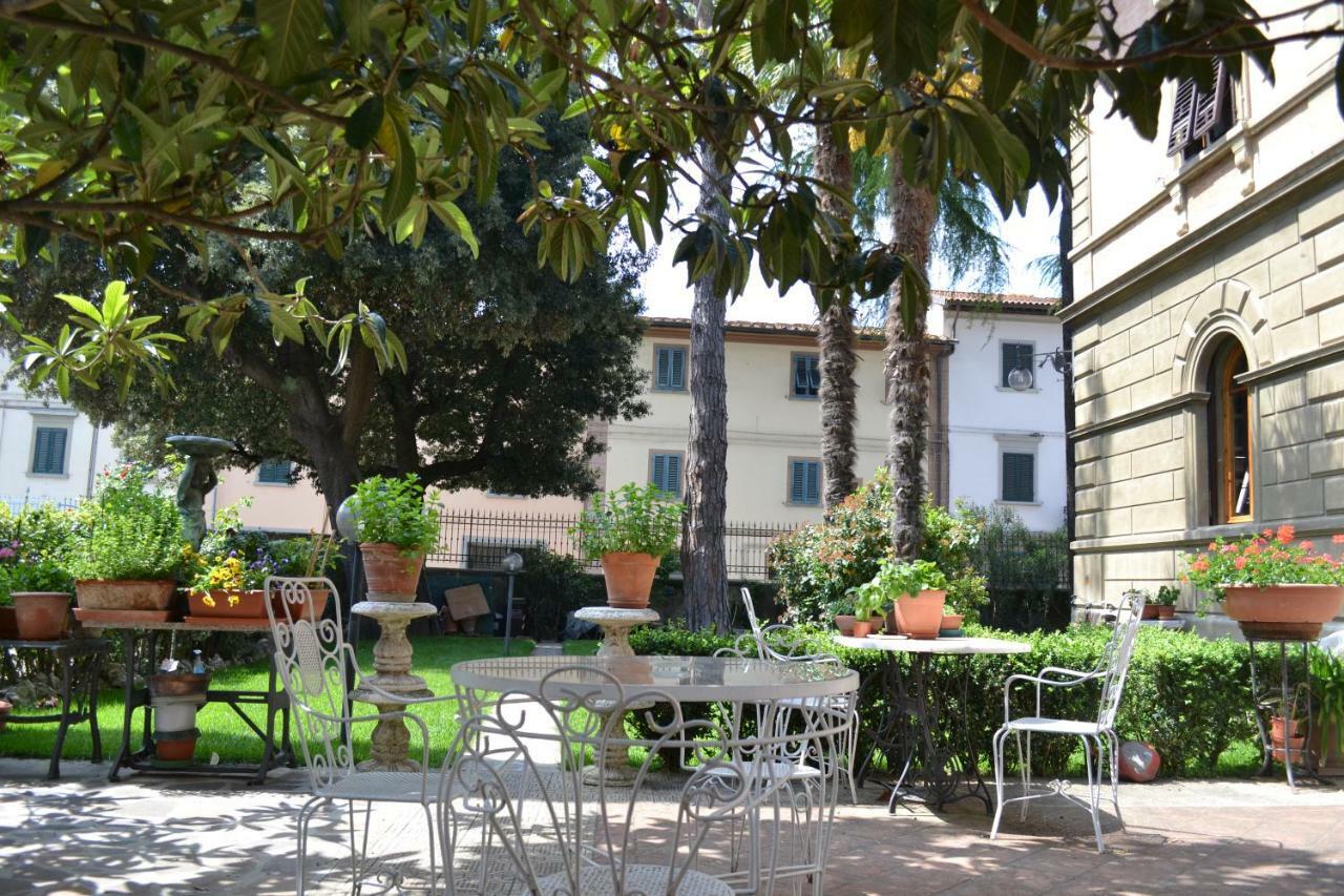 Cosetta Guest House Черталдо Екстериор снимка